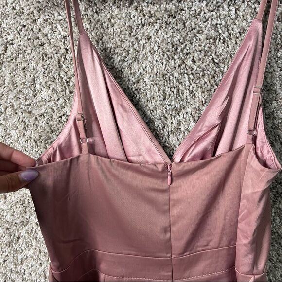 Lulus Jumpsuit Women’s Small Classy Night Out Maeve Satin Slit Leg NWT - Picture 12 of 15